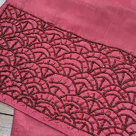 Romantic Home Beaded Table Runner - Picture 2 of 5